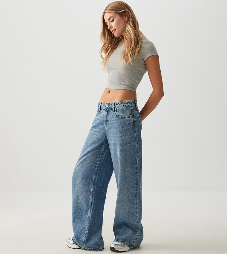 Washed Low Rise Wide Leg Jeans