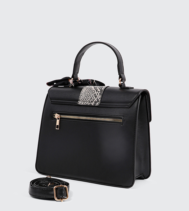 شنطة يد بلونين مع وشاح