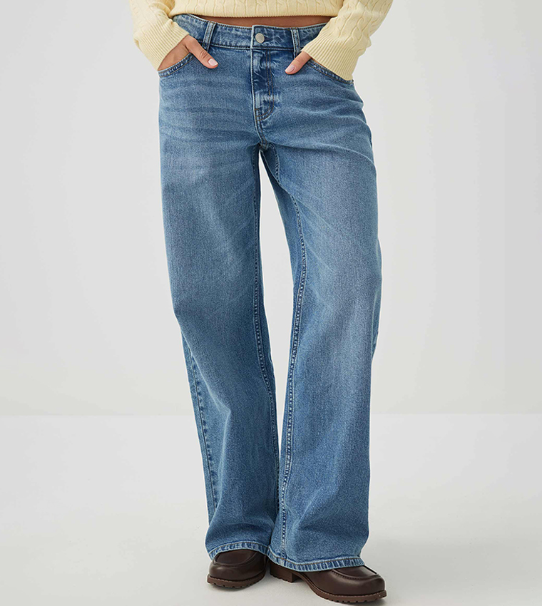ERA Faded Mid Rise Straight Fit Jeans