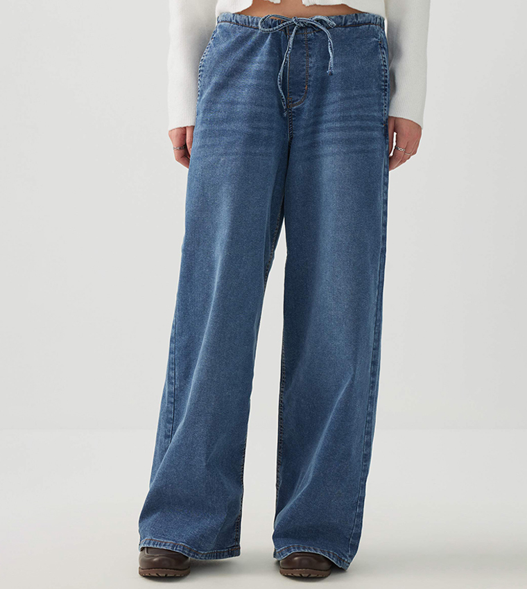 Washed Mid Rise Wide Leg Jeans