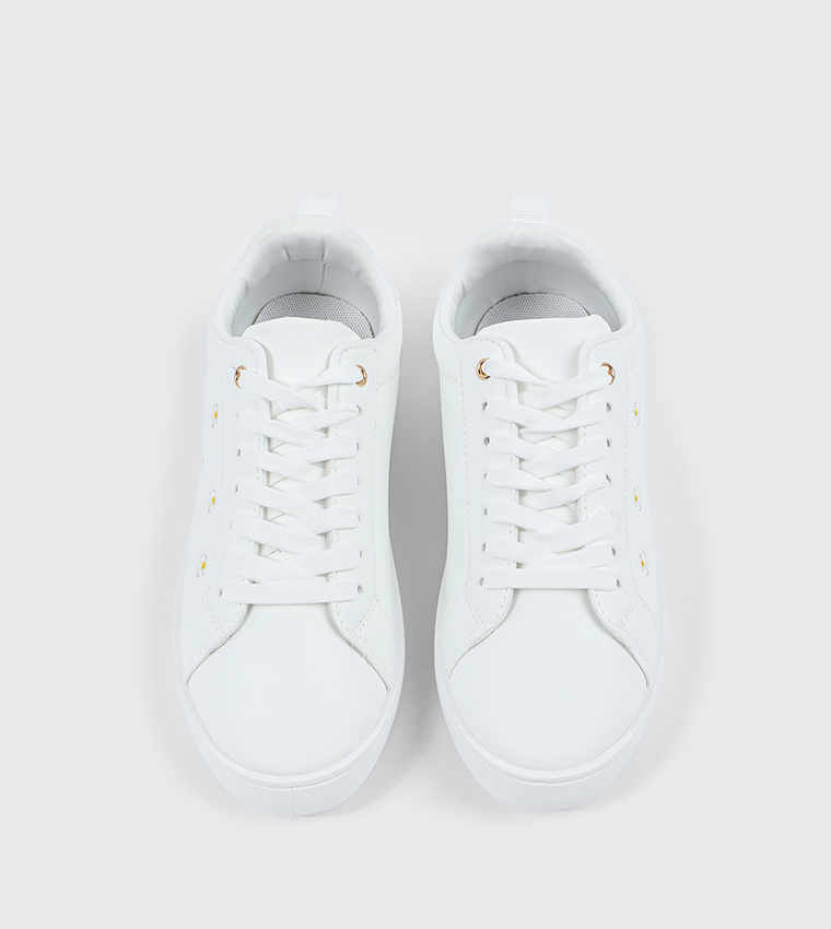 سنيكرز مطرز برباط 