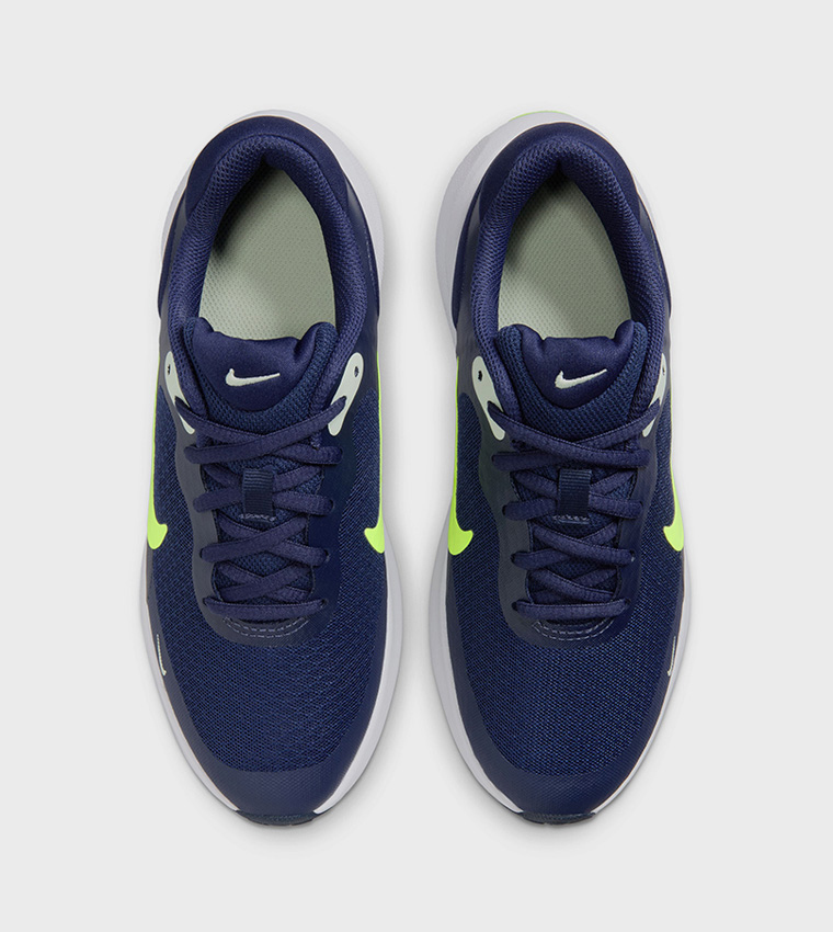 REVOLUTION Logo Detail Running Shoes