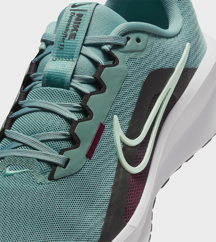 DOWNSHIFTER 13 Running Shoes