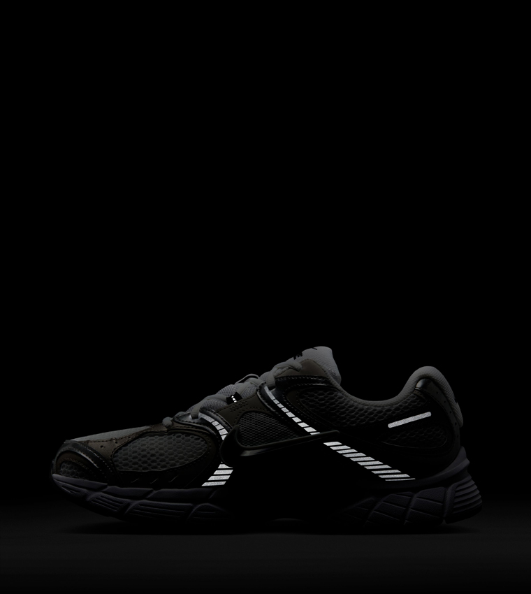 حذاء جري في 5 آر إن آر