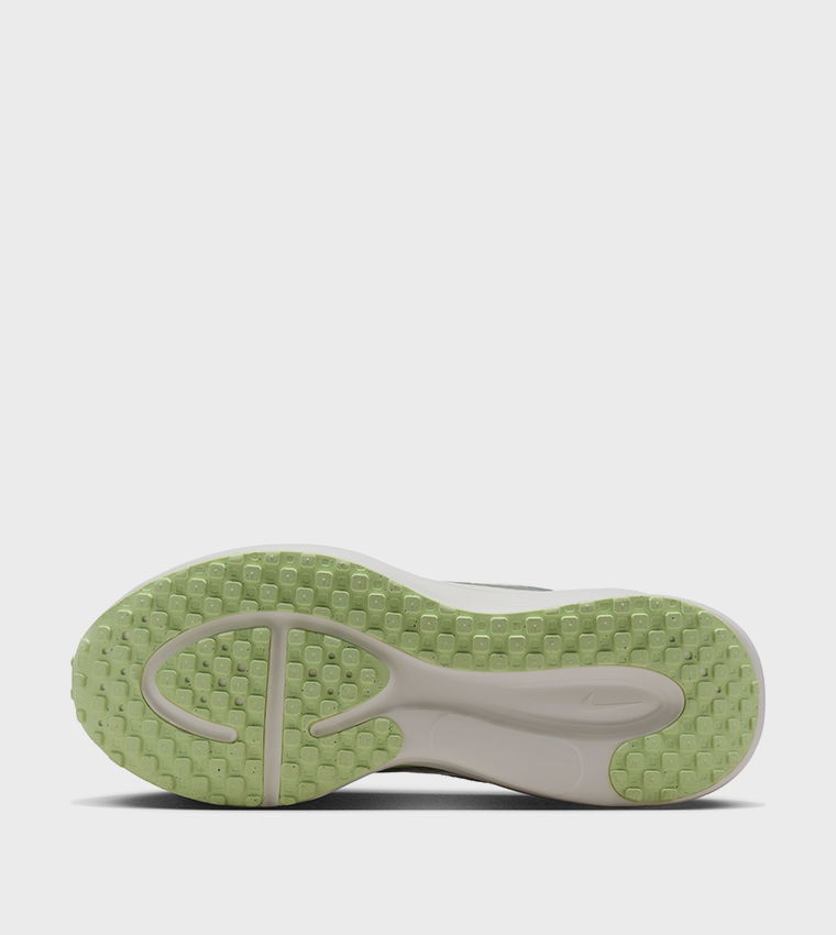 REVOLUTION 8 Lace Up Running Shoes