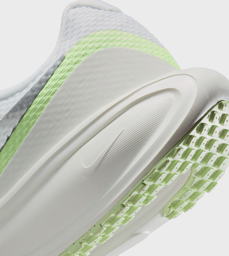 REVOLUTION 8 Lace Up Running Shoes