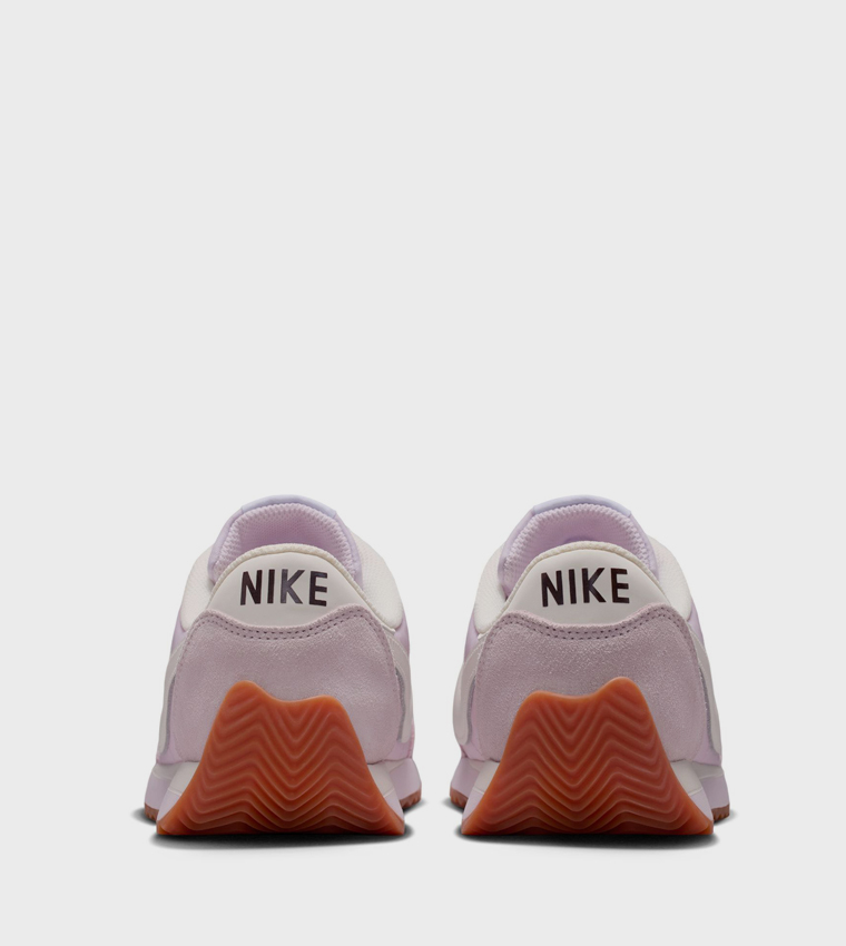 PACIFIC Round Toe Lace-Up Sneakers
