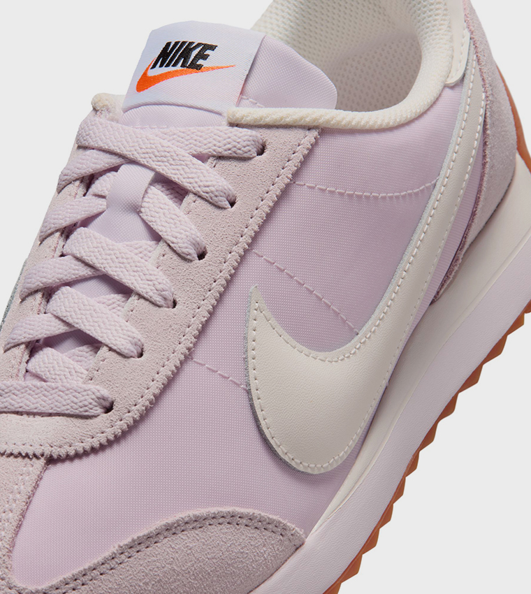 PACIFIC Round Toe Lace-Up Sneakers
