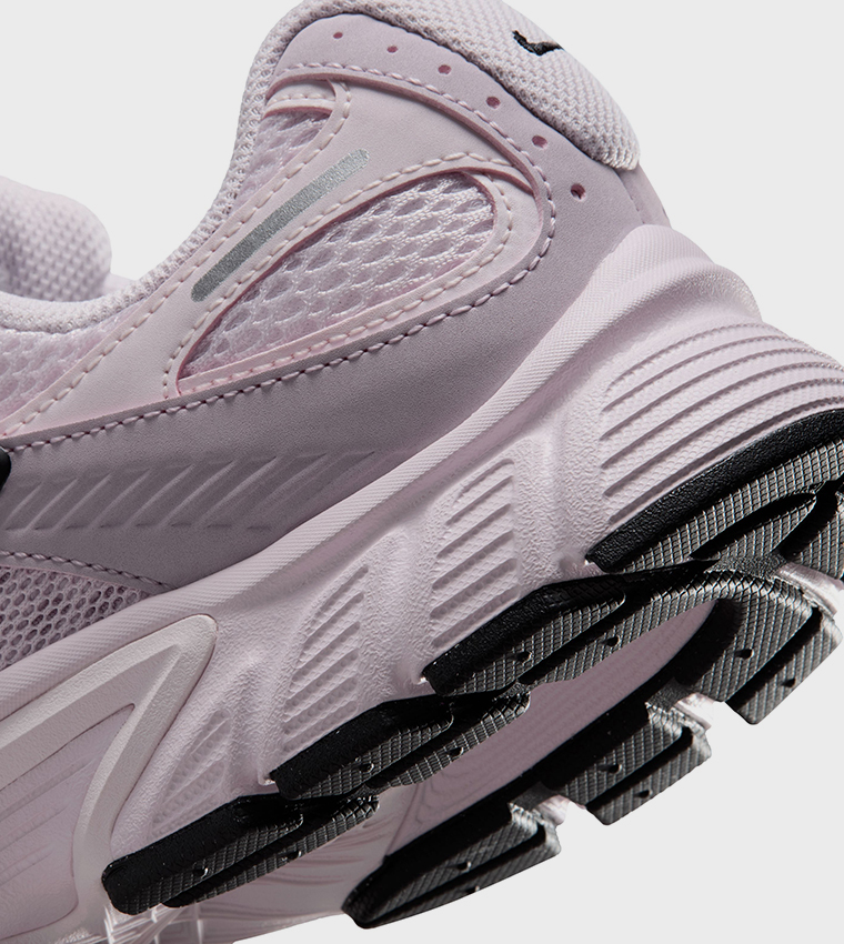 V5 RNR Mesh Low Top Sneakers