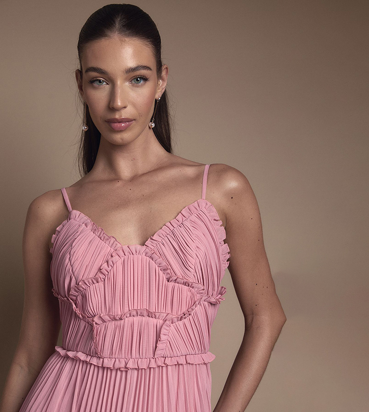 Ruffle Detail Strappy Pleated Maxi Bridesmaid Dress