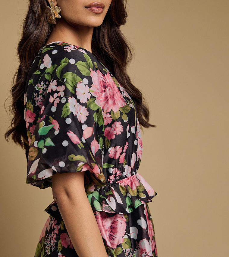 Petite Shirred Bodice Puff Sleeves Tiered Maxi Dress