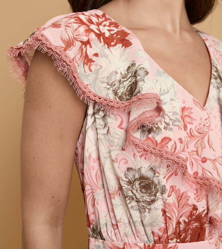 Printed Cape Sleeves Lace Hem Midaxi Dress