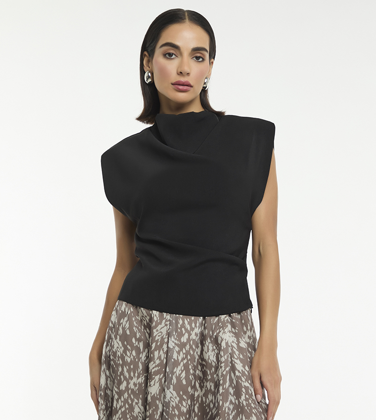 بي سي بي جي  توبات كاجوال  - أسود Casual Tops