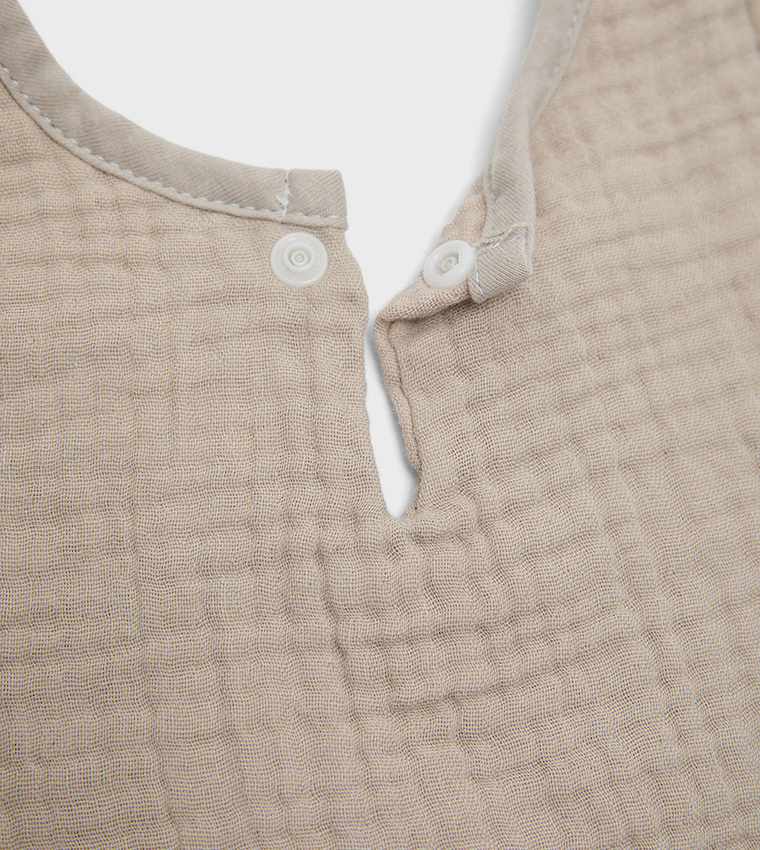 6-Layer Lace U-Shaped Bib