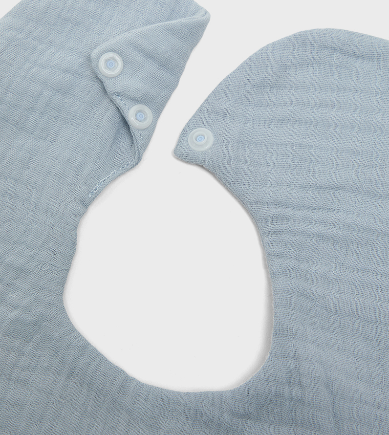 6-Layer Crepe Petal Bib