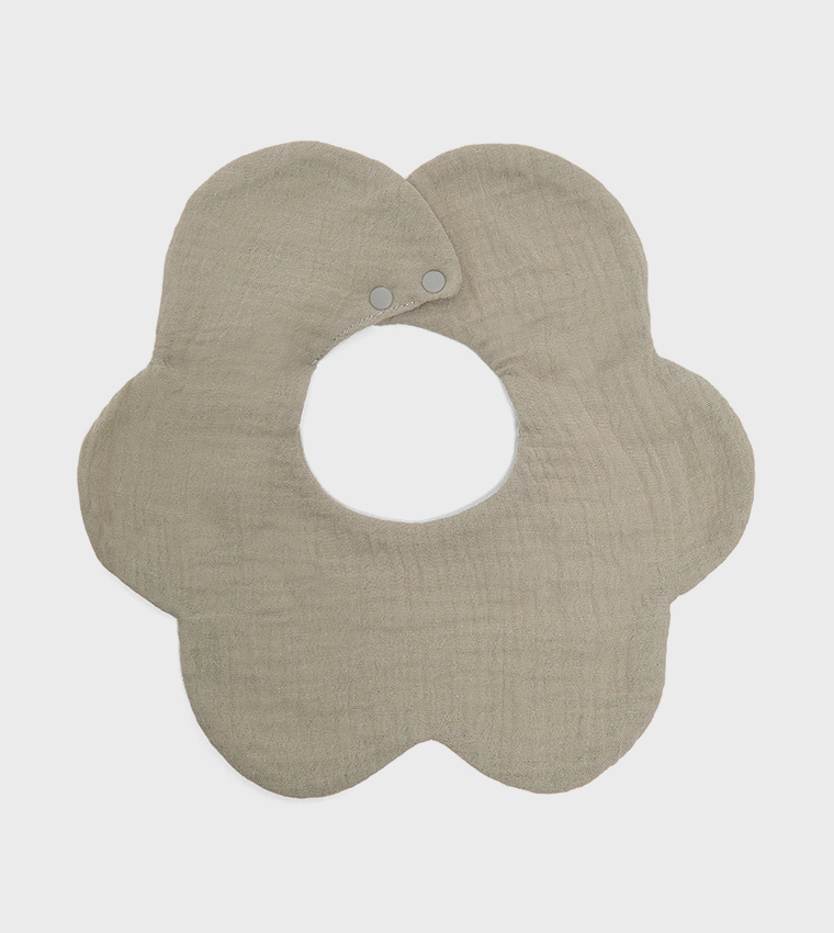 2 Pack 6-Layer Crepe Petal Bibs 
