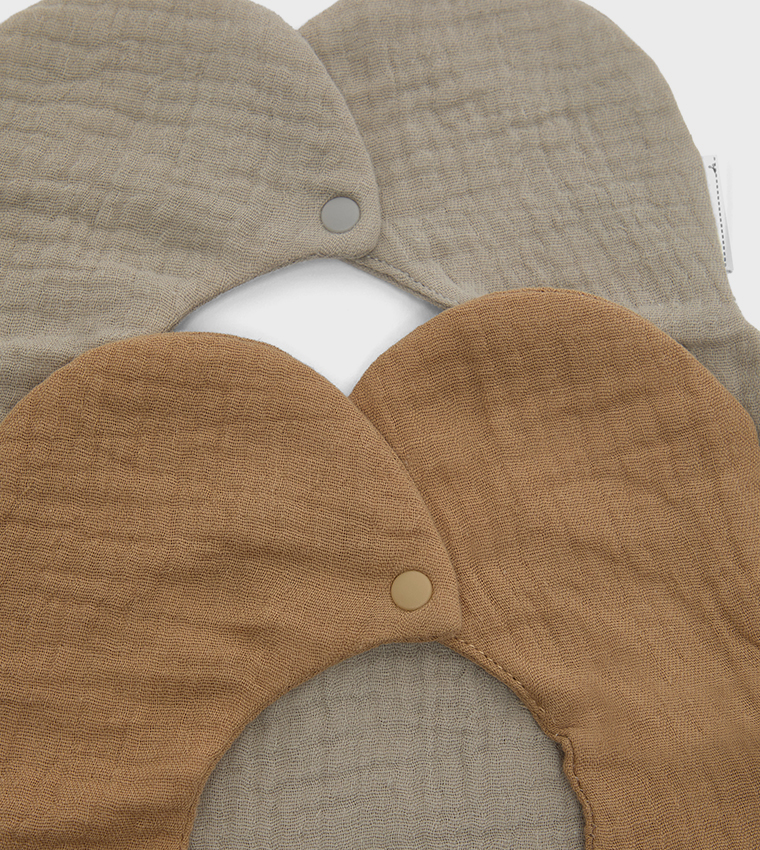 2 Pack 6-Layer Crepe Petal Bibs 