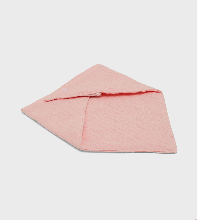 6-Layer Crepe Triangular Bib