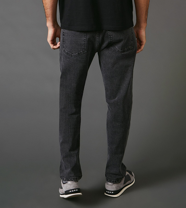 جينز مرن بقصة مستقيمة 