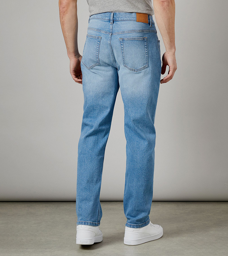 Light Wash Stretch Straight Fit Jeans