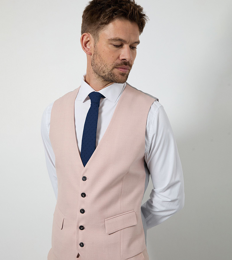 فيست سادة بقصة ضيقة