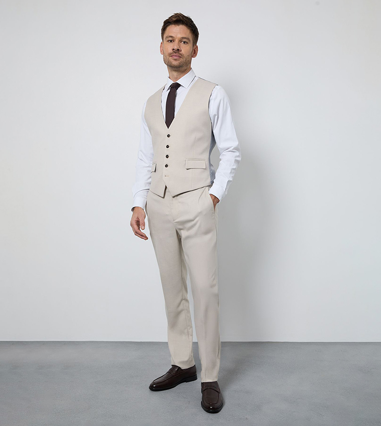 فيست بقصة ضيقة