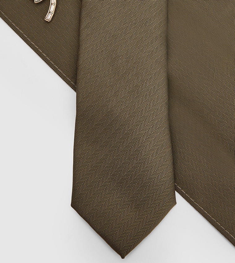 Herringbone Tie, Pocket Square and Brooch Set
