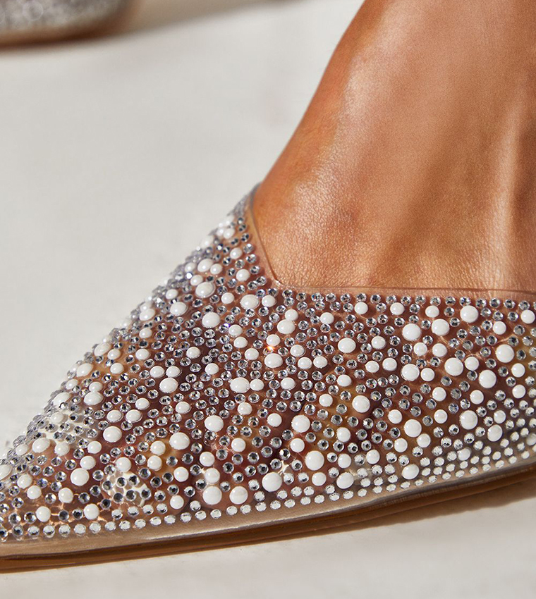 حذاء نسائي كعب عالي قصة واسعة مزخرف