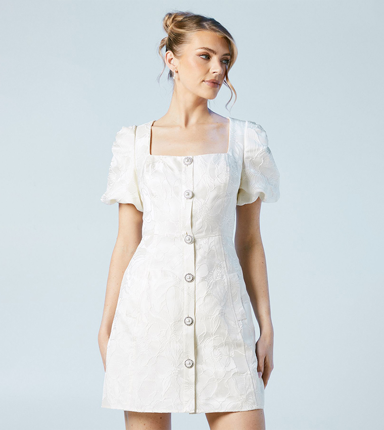 فستان ميني جاكار مزخرف بأكمام منتفخة وزر لؤلؤ