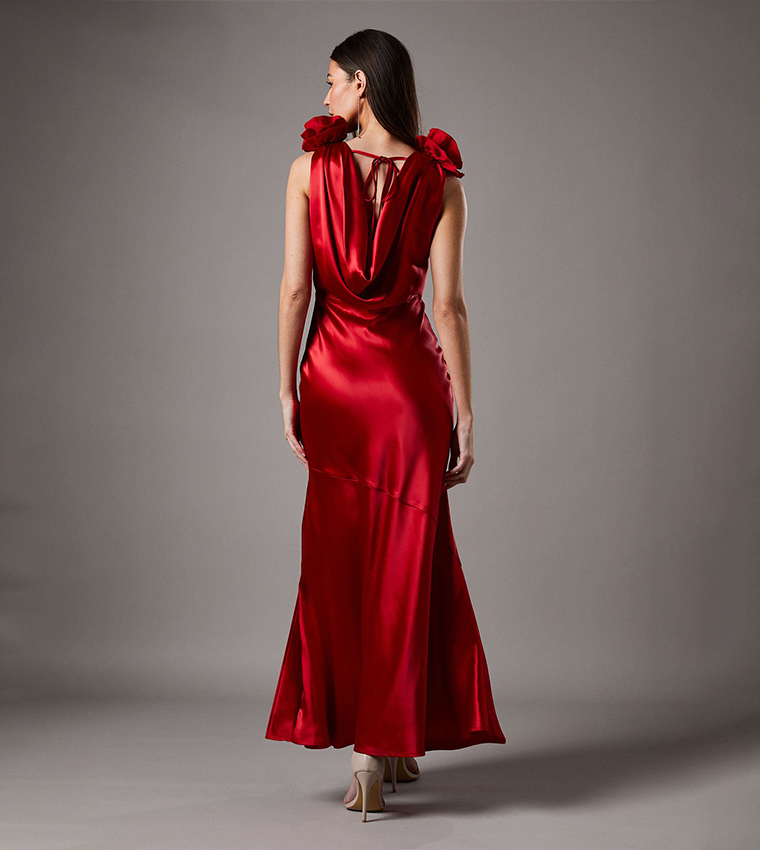 فستان ميني مزخرف بأكمام قصيرة