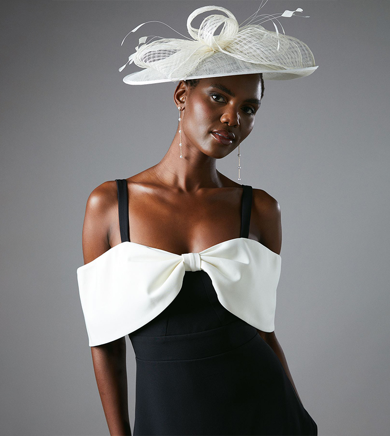 Buy Coast Outlet Mono Bow Drop Waist Pleated Midi Dress In Multiple Colors  | 6thstreet Qatar