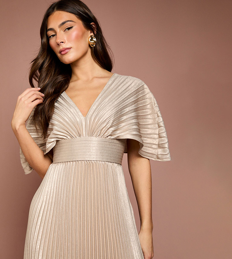 Buy Coast Batwing Pleated Metallic Maxi Dress In Gold | 6thStreet Bahrain