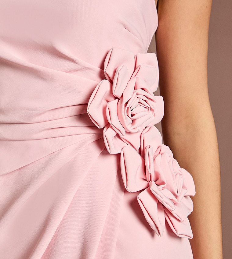 فستان ضيق كورساج بكسرات