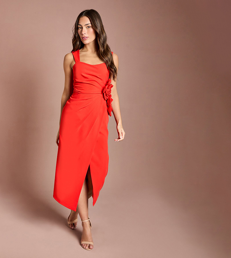 فستان ضيق كورساج بكسرات