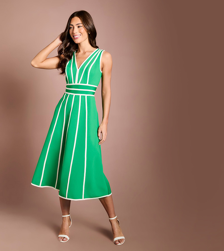 formal dresses in person & Gowns for Women – Adrianna Papell neckline: Sweetheart