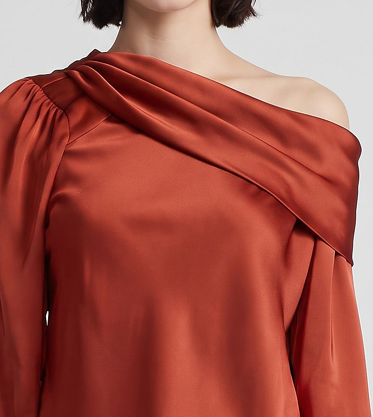 Solid Asymmetric Shoulder Draped Top