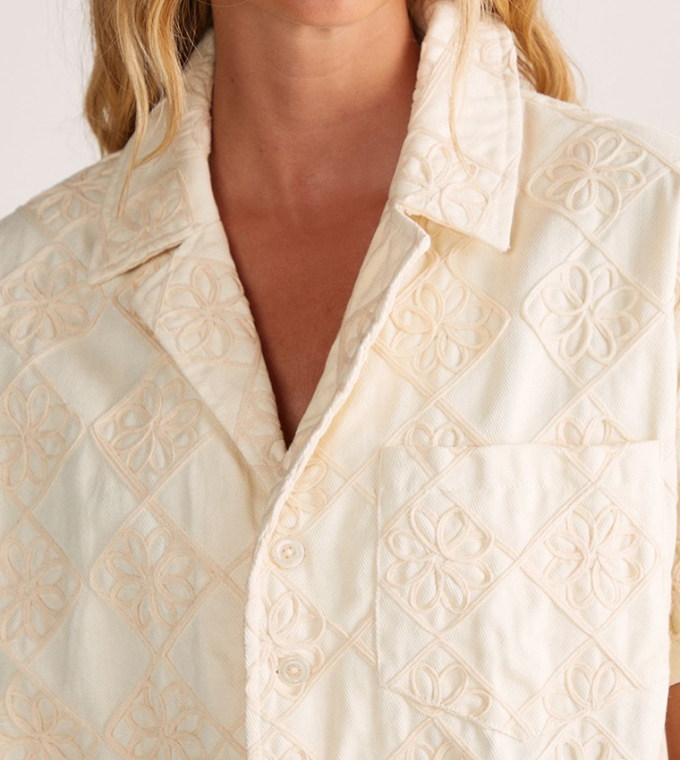 Embroidered Short Sleeves Denim Shirt