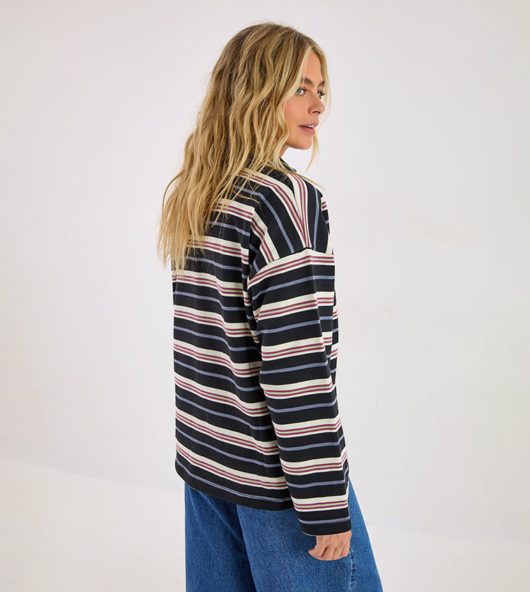 تيشيرت بولو مخطط كم طويل