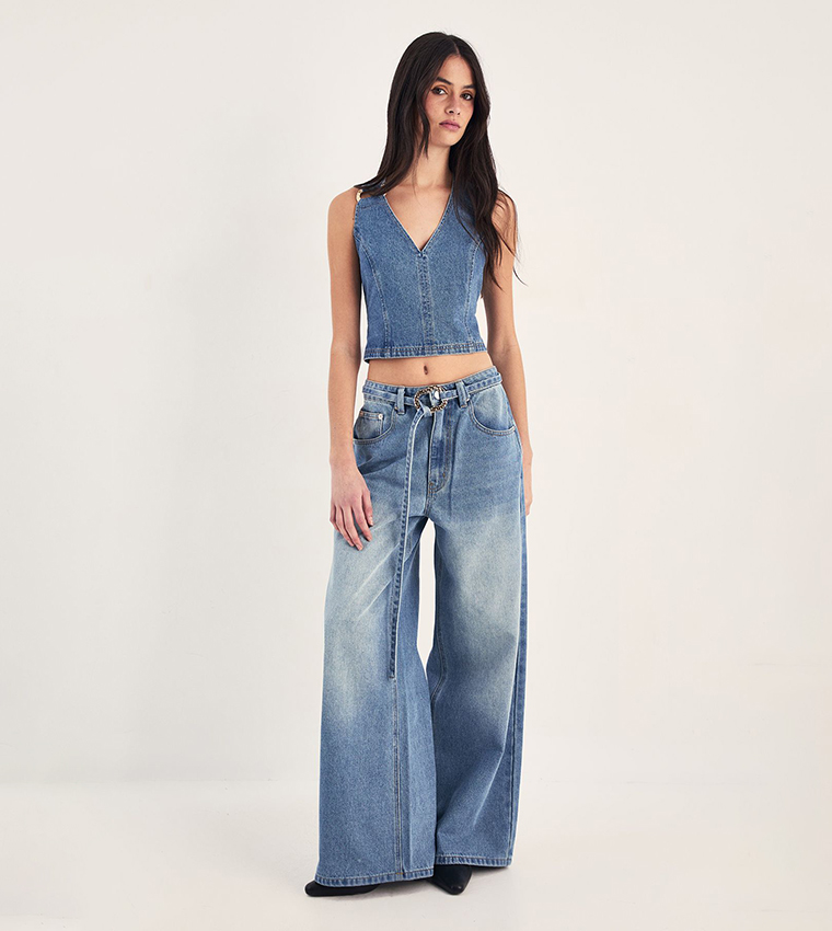 جينز واسع بحلقة 