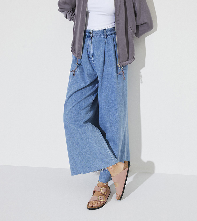 أريزونا وردي 