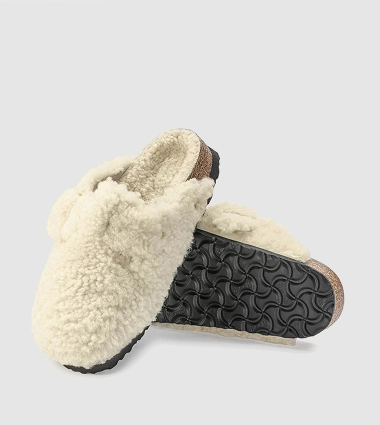 Boston Big Buckle Shearling Fur Eggshell