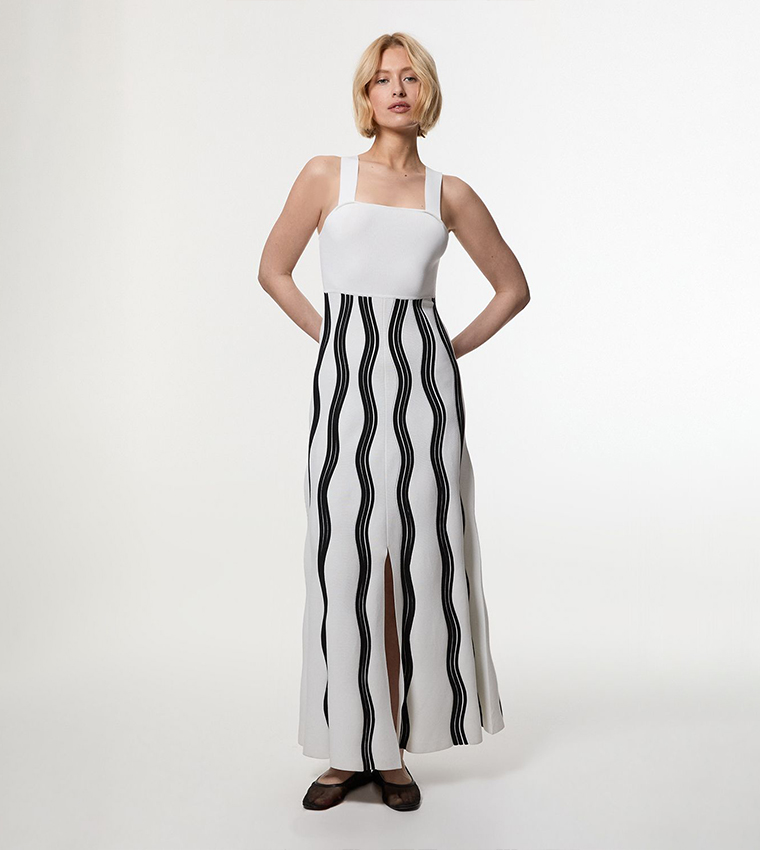 Contrast Wave Knit A-Line Strappy Dress with Fringing