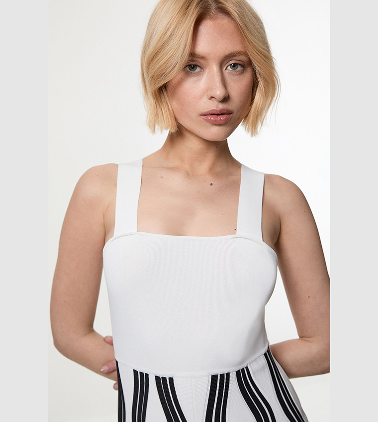 Contrast Wave Knit A-Line Strappy Dress with Fringing