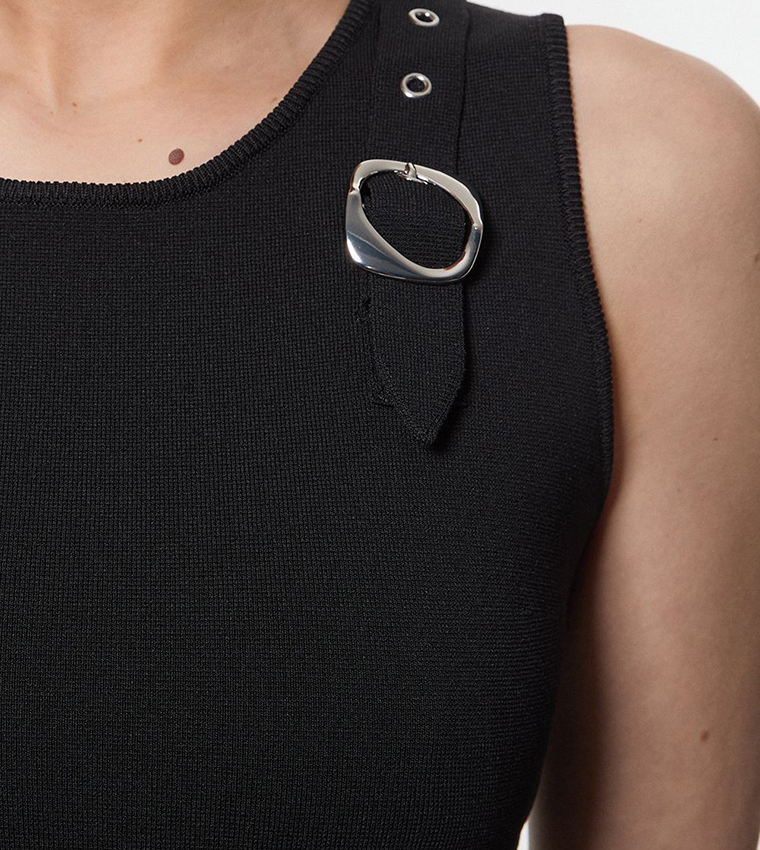 Buckle Detail Knitted Top
