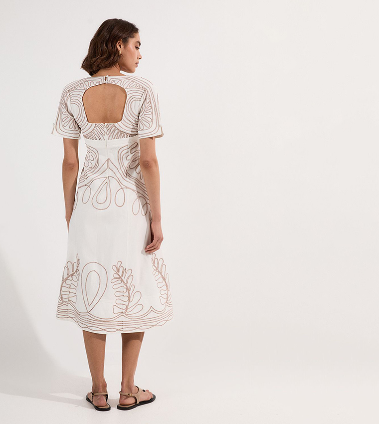 Buy Karen Millen Linen Cornelli Embroidered Open Back Woven Midi Dress In  White | 6thStreet Oman