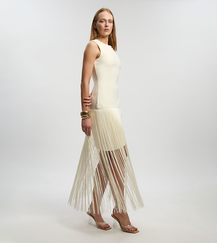 فستان محبوك ضيق بشرابات عند الحافة