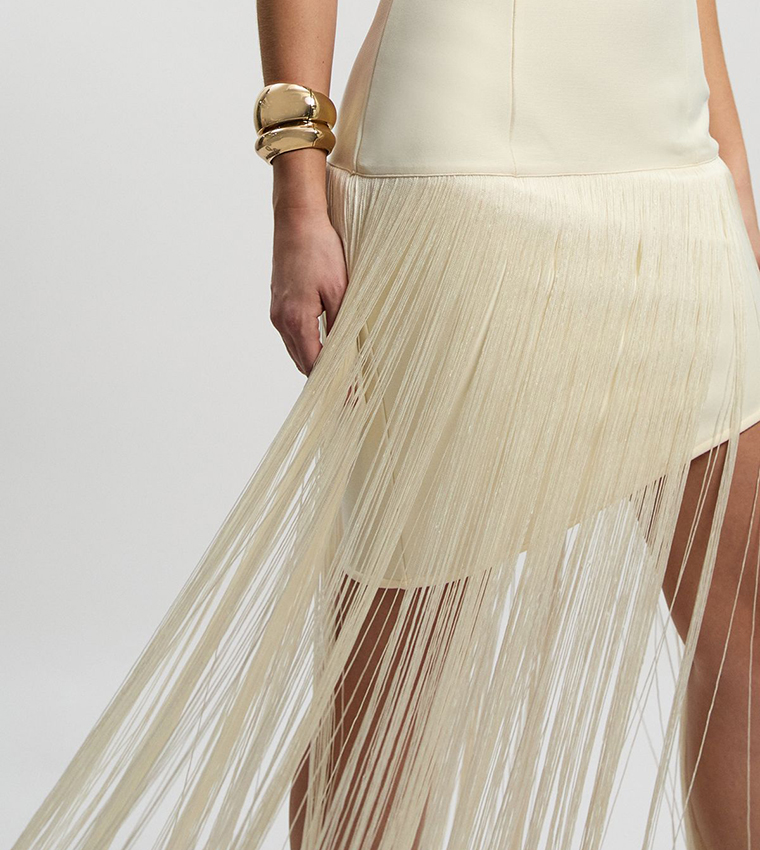 فستان محبوك ضيق بشرابات عند الحافة