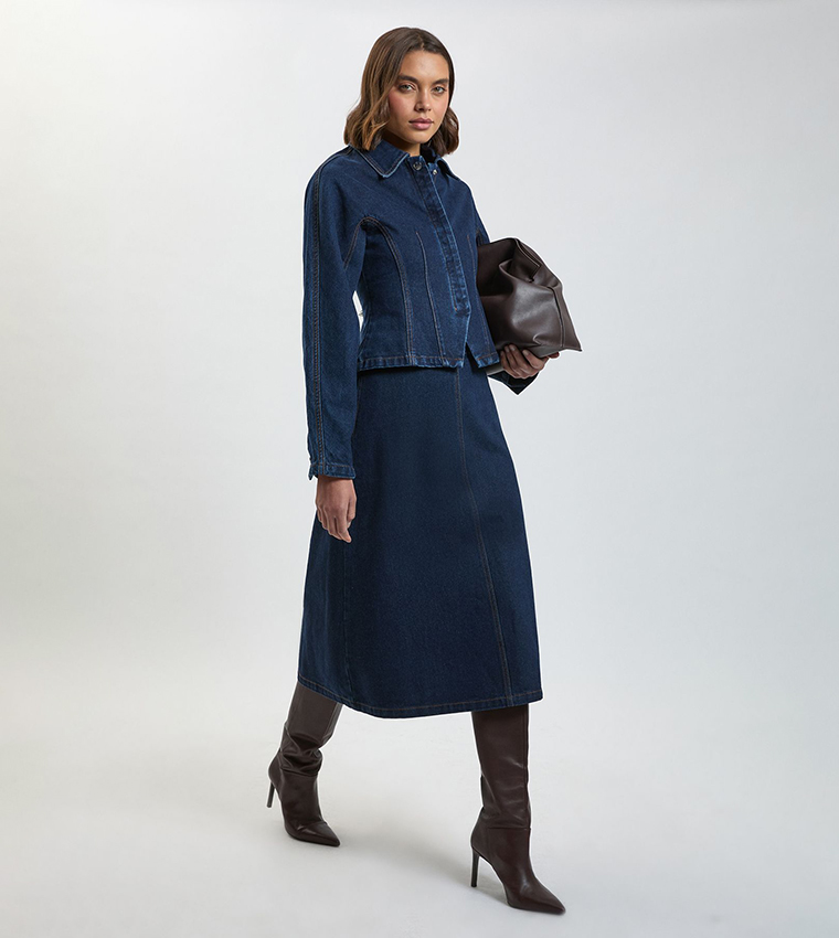 Solid Collared Shaped Denim Jacket