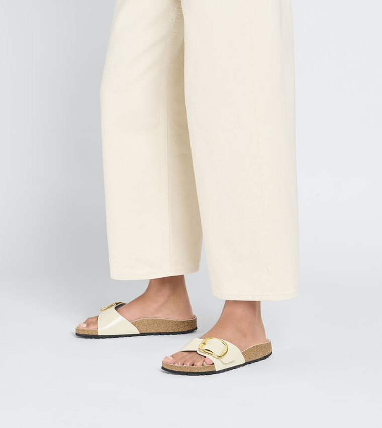 Madrid Big Buckle Natural Leather Patent High-Shine Ecru