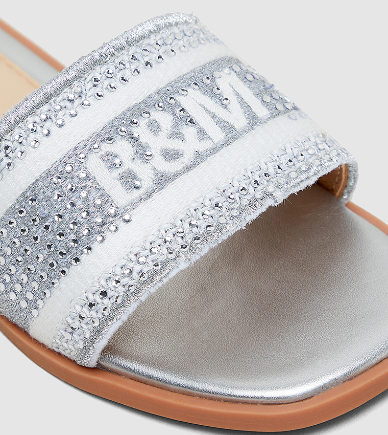 بيبيز آند مور  أحذية فلات - فضي Flat Sandals